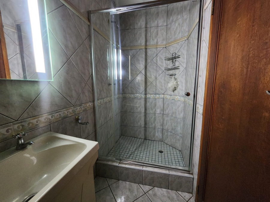 5 Bedroom Property for Sale in Cashan North West